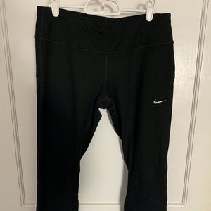 Nike Cropped Dri Fit Leggings
